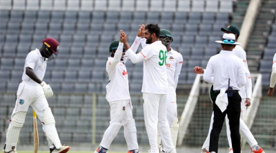 বাংলাদেশ নিতে পারলো দুই উইকেট, ওয়েস্ট ইন্ডিজ করলো ২২০